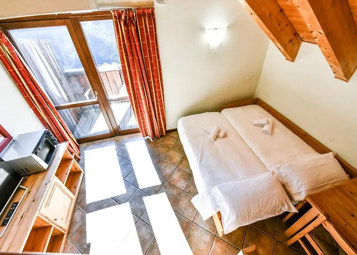 מלון דירות Stalle Lunghe 3*