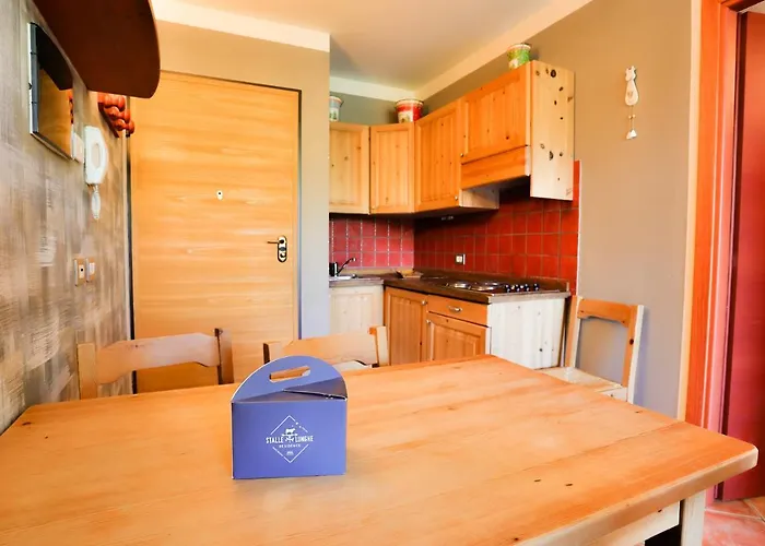 Stalle Lunghe מלון דירות 3*